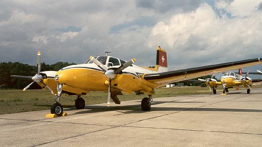 1988-07-01 Bonanza Twin.jpg
